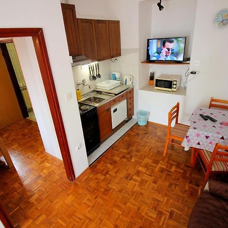 Guesthouse Marija Novi Vinodolski Extérieur photo