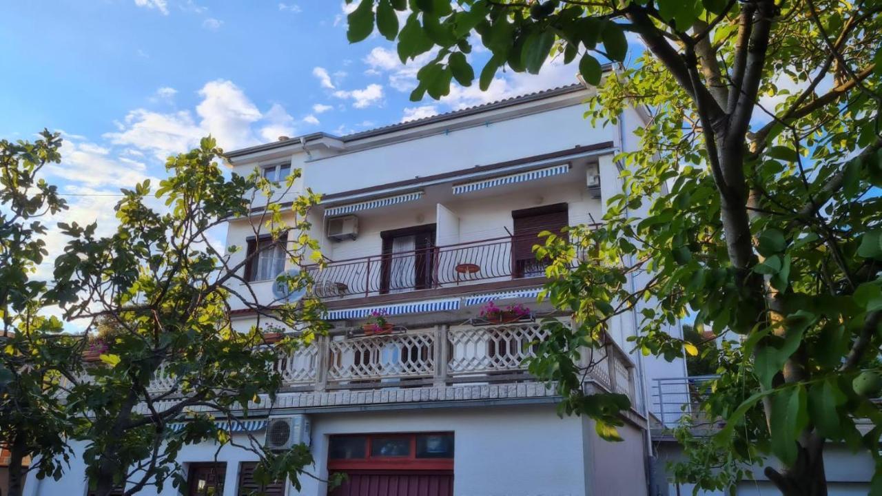Guesthouse Marija Novi Vinodolski Extérieur photo