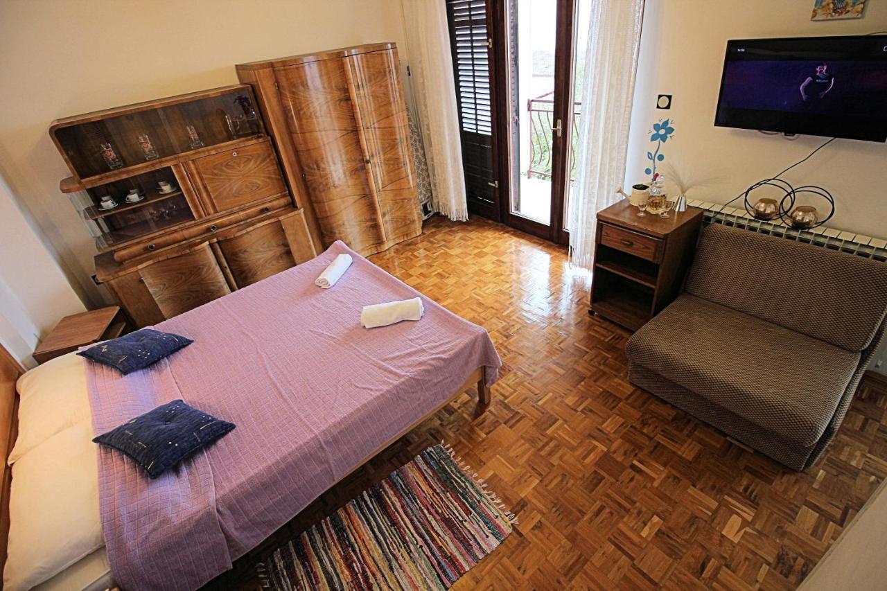 Guesthouse Marija Novi Vinodolski Extérieur photo