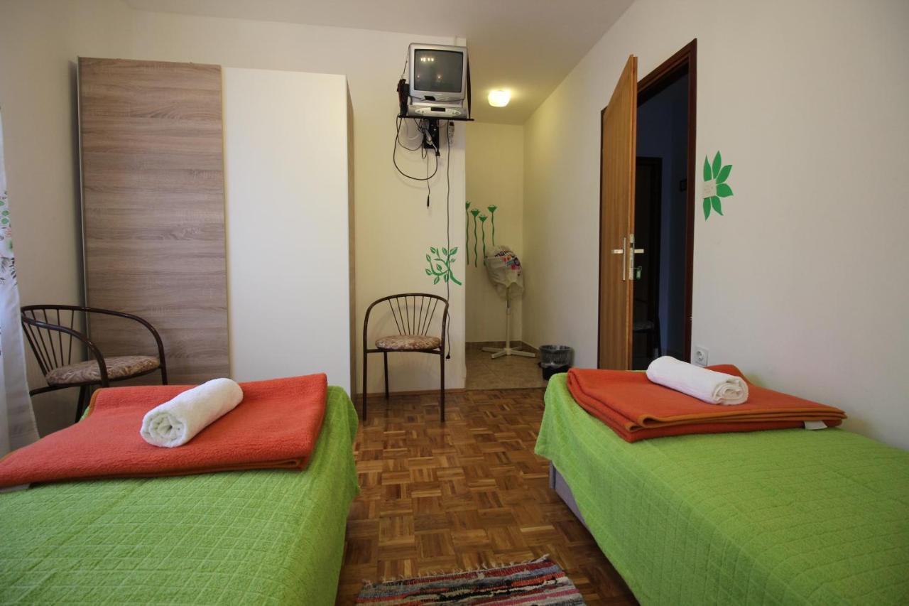 Guesthouse Marija Novi Vinodolski Extérieur photo