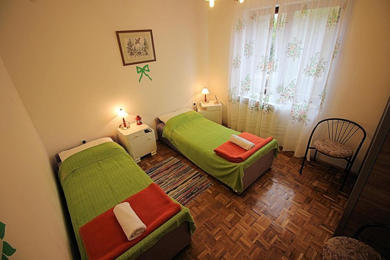 Guesthouse Marija Novi Vinodolski Extérieur photo