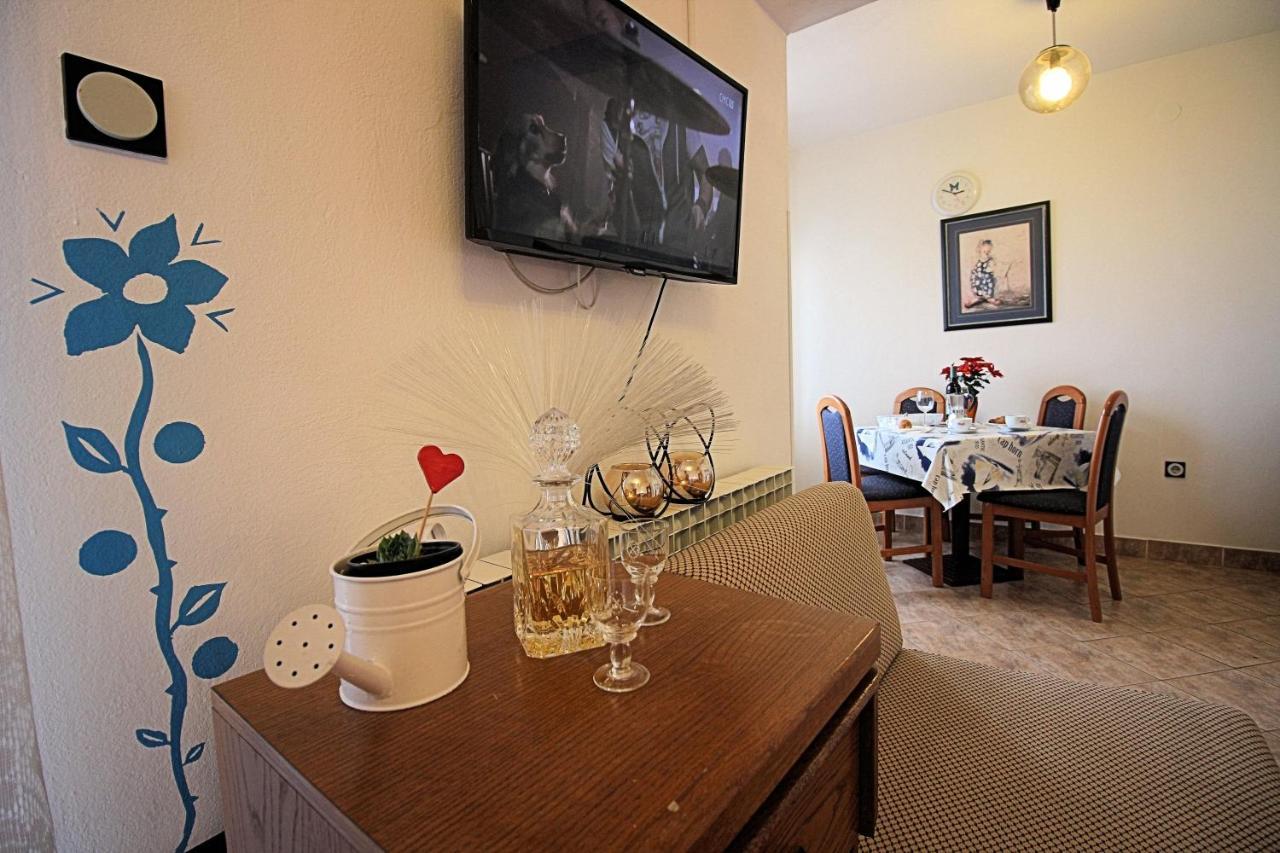 Guesthouse Marija Novi Vinodolski Extérieur photo